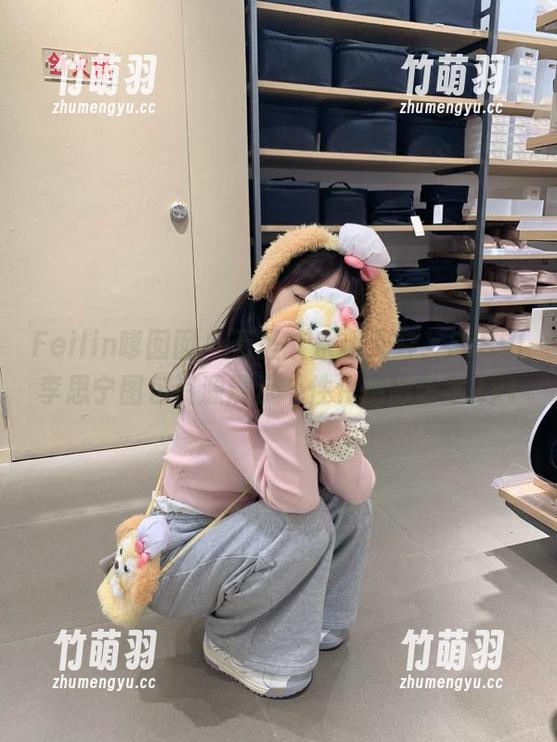 Feilin嗲囡囡 - 万圣节乐趣无穷，SiByl李思宁图包资源展示个性化摄影艺术.txt