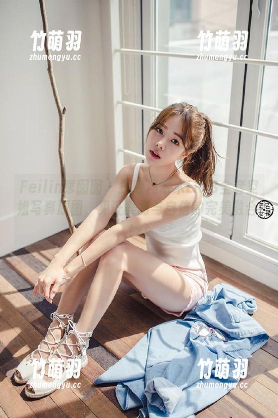 Feilin嗲囡囡 - 探索冯木木LRIS全套空姐写真原图，见证美丽与自信的完美融合.txt