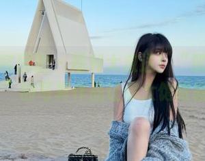 Feilin嗲囡囡 – 福利大放送！“凯竹Vision女友”的写真作品让你大饱眼福！.txt