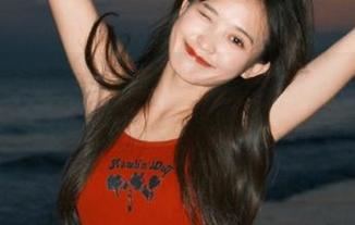 Feilin嗲囡囡 – 娜依灵儿的婚纱作品，观看她如何演绎浪漫与优雅.txt