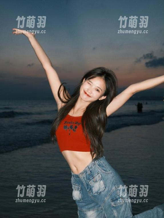 Feilin嗲囡囡 - 娜依灵儿的婚纱作品，观看她如何演绎浪漫与优雅.txt