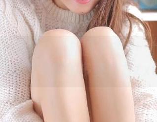 Feilin嗲囡囡 – 最新图集来袭！小恶魔倾情演绎校服的多变魅力.txt
