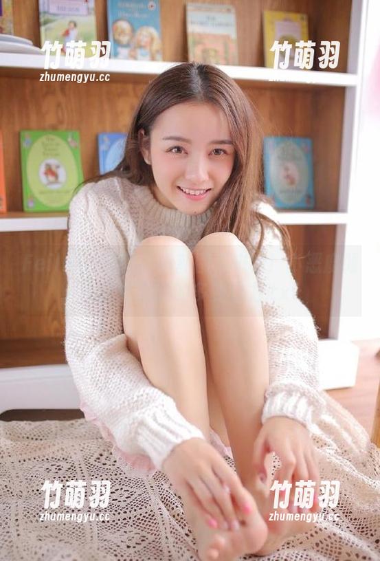 Feilin嗲囡囡 - 最新图集来袭！小恶魔倾情演绎校服的多变魅力.txt