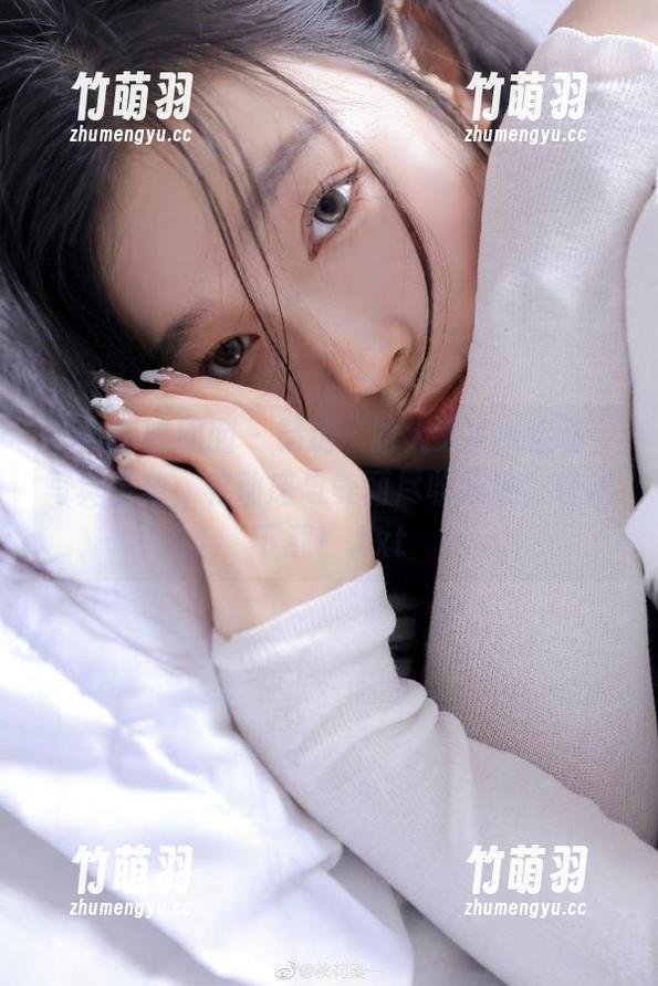 Feilin嗲囡囡 - 精选“晗大大Via运动”写真合集：将动感与美丽尽收眼底，轻松下载！.txt