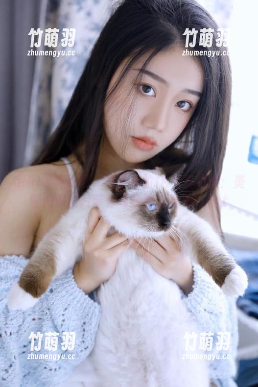 GIRLT果团网 - 周于希的JK写真之旅：美丽原图图片带你领略别样风采！.txt