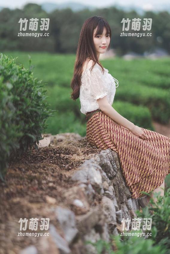 GIRLT果团网 - 裴希西的豹纹摄影世界：作品集与资源的完美融合，享受视觉盛宴.txt
