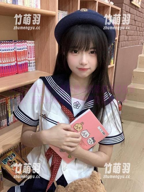 GIRLT果团网 - 最新推出的陈雅漫白丝套图，感受纯美与性感的完美对撞.txt