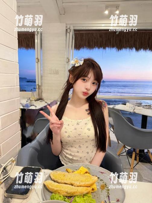 HuaYang花漾 - 小尤奈的皮衣写真作品惊艳上线，最新更新为你解锁时尚秘密.txt