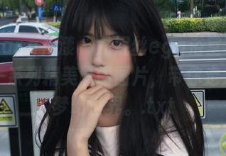 HuaYang花漾 – 尤妮丝egg浴室写真艺术：一系列精美原图图片，带你走入她的梦幻世界。.txt