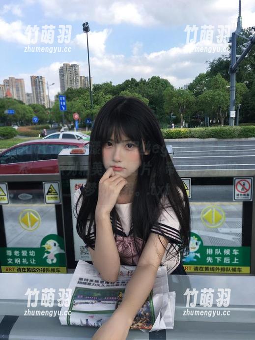 HuaYang花漾 - 尤妮丝egg浴室写真艺术：一系列精美原图图片，带你走入她的梦幻世界。.txt