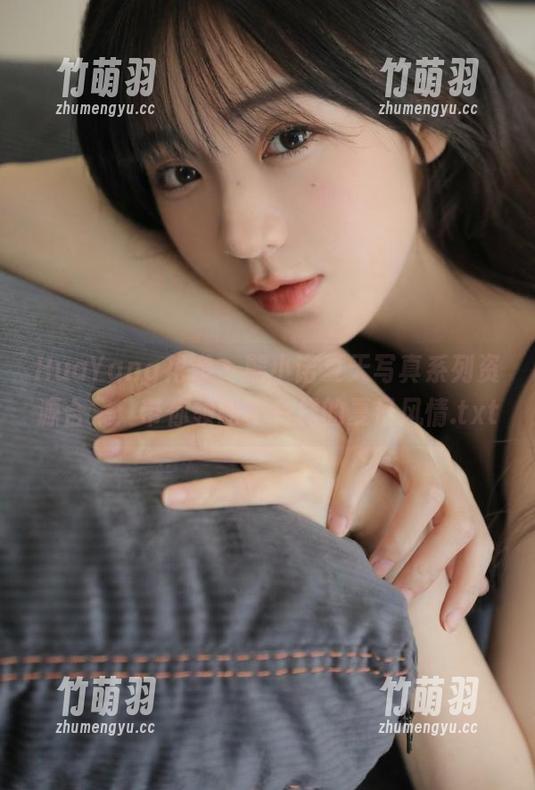 HuaYang花漾 - 熊小诺夏天写真系列资源合集：带你领略不一样的夏日风情.txt