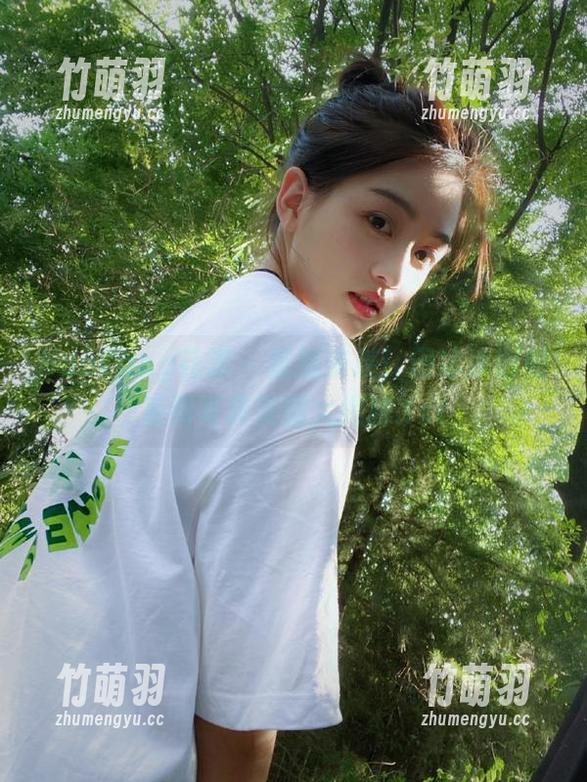 HuaYang花漾 - 震撼来袭！田冰冰御姐系列写真美图大揭秘.txt