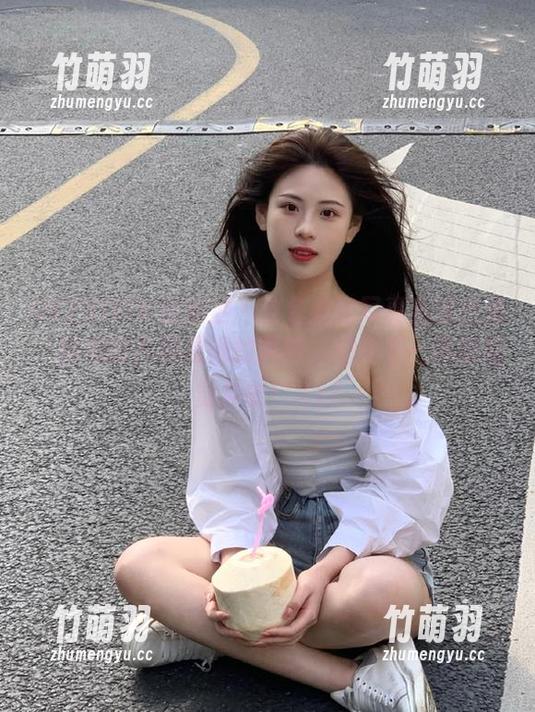 IMZSOCK爱美足 - 包包教室写真系列合集：精美图片展现她的风格，感受不一样的视觉冲击！.txt