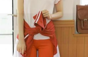 网盘特辑：Jenny(정제니)的灰丝写真合集，呈现她独特的气质与风格！.txt
