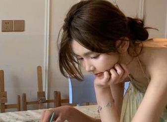 LD零度摄影 – 微雅女仆美图图集：一场关于优雅与艺术的视觉之旅.txt