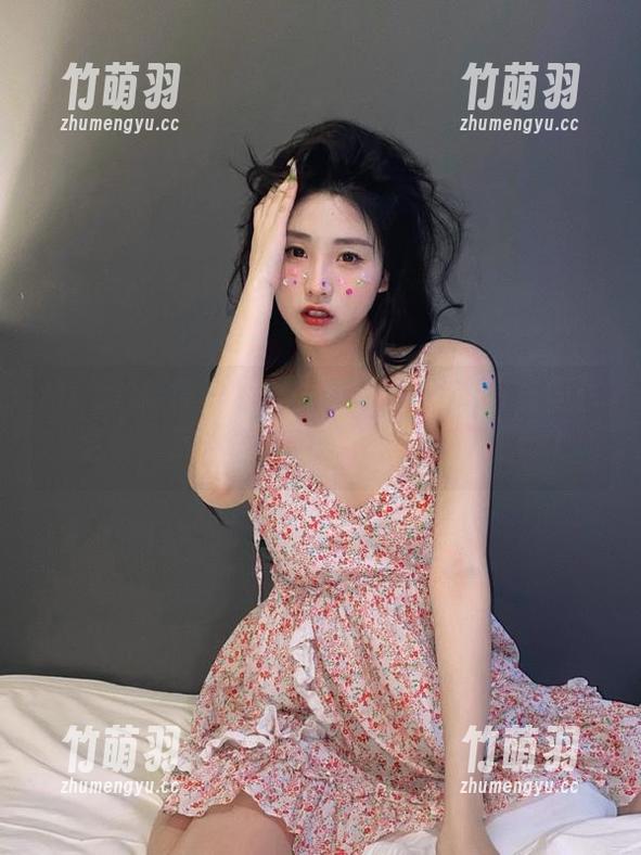 MFStar模范学院 - 陈怡曼女孩写真新作更新，尽显少女气质与优雅风范.txt