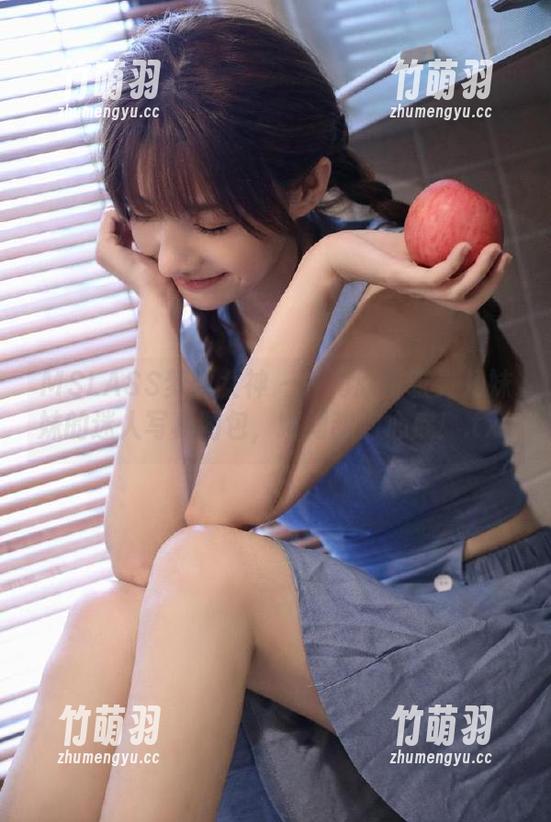 MSLASS梦丝女神 - 一同欣赏张灵儿妹妹的迷人写真图包，瞬间甜到心底！.txt