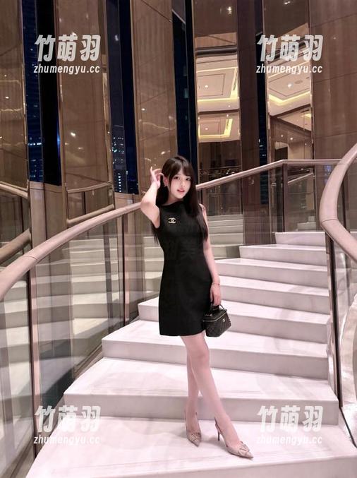 MiStar魅妍社 - 最新图片更新！程小烦不烦棉袜秀出甜美冬季风格.txt
