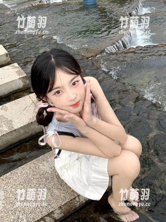 MiiTao蜜桃社 - 这就是Sukki妹妹的写真！看完这套图我怀疑我的审美是不是被刷新了！.txt