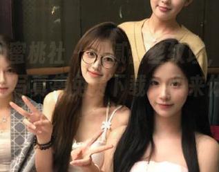 MiiTao蜜桃社 – 细腻蕾丝纹理，佩琦Pinky独家写真集免费下载，快来体验吧！.txt
