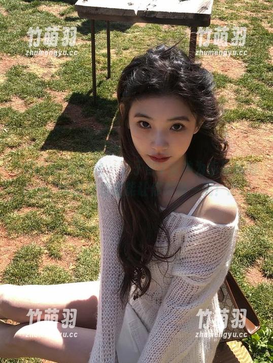 MiiTao蜜桃社 - 沐子熙V女神为你呈现的美图，丰富图包定能让你眼前一亮！.txt