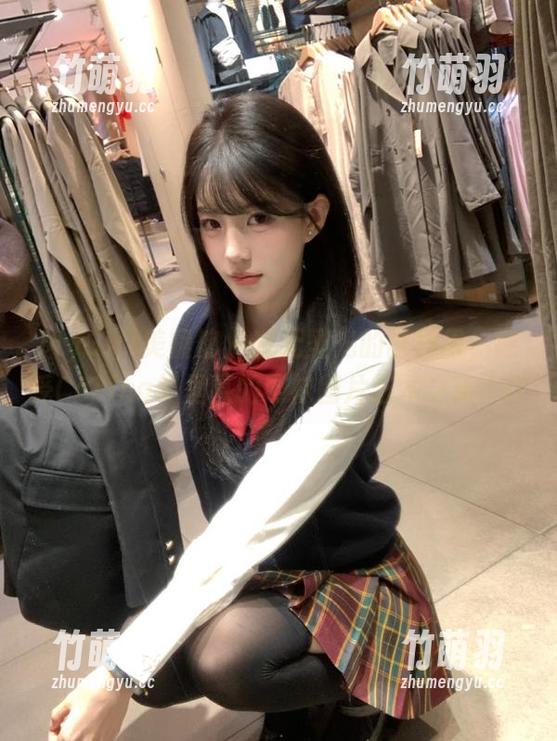 MyGirl美媛馆 - 在无圣光的世界里，感受Carina绮里嘉的网袜图片艺术之旅.txt