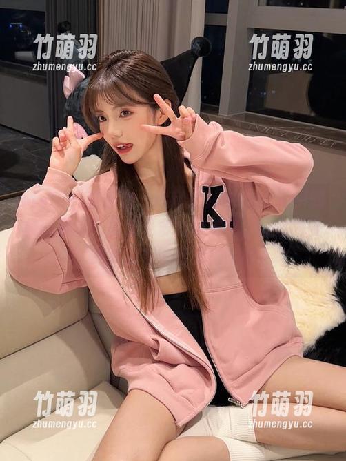 MyGirl美媛馆 - 追随妮儿Bluelabel的校园脚步，探索更多免费美图，让你感受纯真的校园时光！.txt