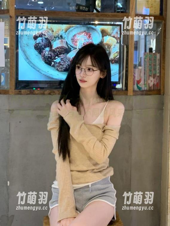 MyGirl美媛馆 - 王馨瑶yanni连体衣图包精选，展示她与众不同的风采与气质.txt