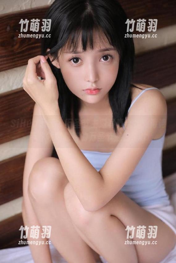 SiHua思话 - 万圣节主题写真合集：诗诗带你领略独特的万圣节魅力.txt