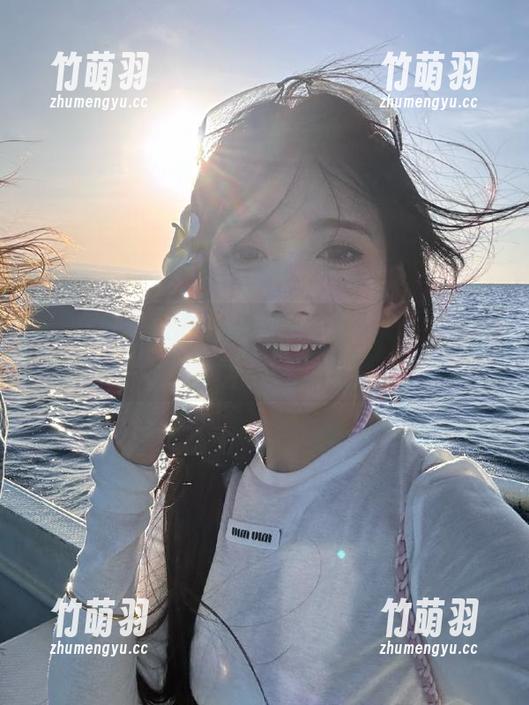 不为人知的Sira(시라)：写真作品集带你走进她的秘密世界.txt