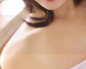 TouTiao头条女神 – 李丽莎红裙美图集锦，免费下载让你轻松获取她的优雅风范与灵感！.txt