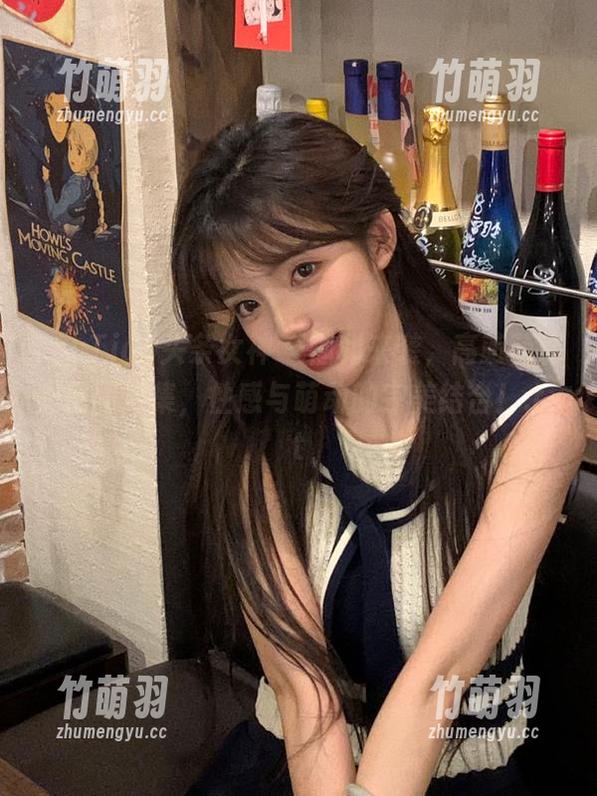 TouTiao头条女神 - 福利来袭，高萌萌比基尼图片集，性感与萌动的完美结合！.txt