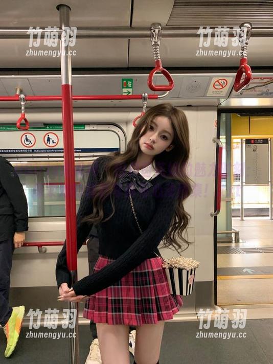 UGirls尤果网 - 田梓茵花嫁的魅力时刻：探索她的精彩写真与心动图集！.txt