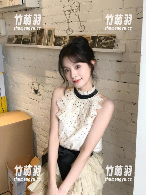 UGirls尤果网 - 快来看！谭晓彤短裤图包最新更新，释放你的时尚灵感！.txt
