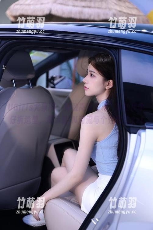 UGirls尤果网 - 精致高清写真，陈幼伊牛仔裤造型，展示最IN潮流与个性照片.txt