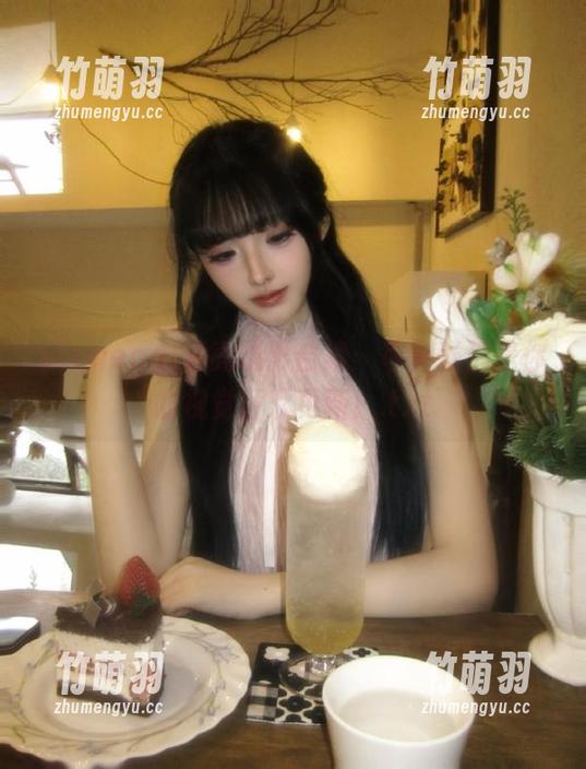 Vinnegal油亮摄影合集：每一张都是你的视觉狂欢更新！.txt