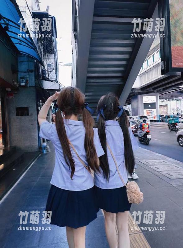 XIAOYU语画界 - 观看林乐一的白色写真，探寻背后隐藏的故事与情感.txt