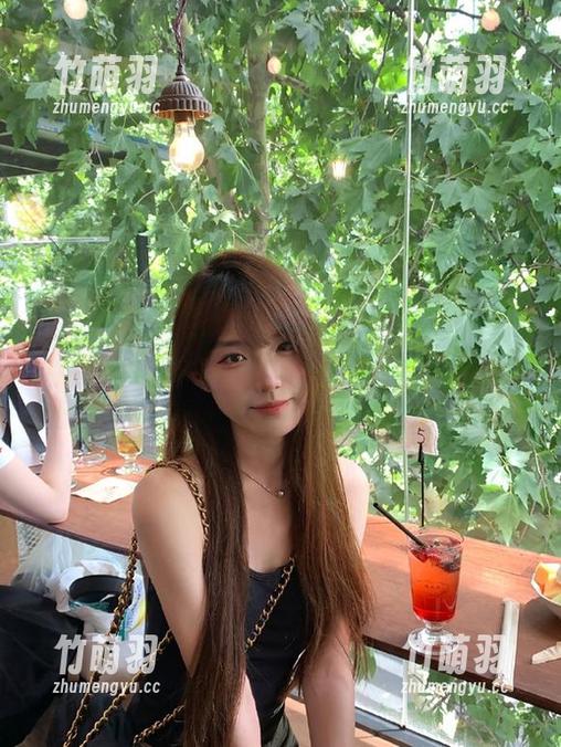XIAOYU语画界 - 绝美梦心月肉丝写真，提供免费原图下载，视觉盛宴不容错过！.txt