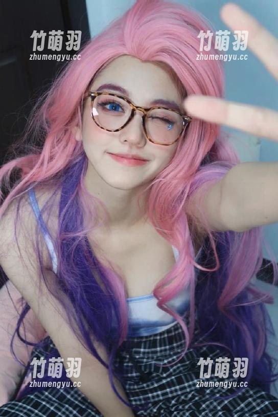 XIAOYU语画界 - 波巧酱的秘密写真宣传：全新照片合集带来独特视角与灵感.txt