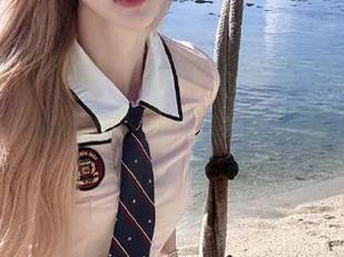 XIAOYU语画界 – 尽享程程程的肉丝美腿魅力：全新图包与完美合集尽情释放视觉冲击！.txt