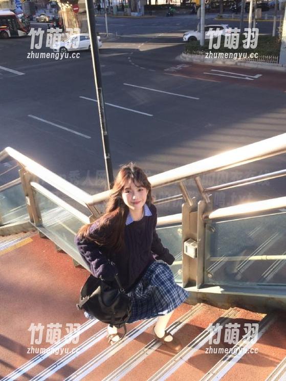 Xiuren秀人网 - 回眸z杯悠悠的内衣在线作品——唤醒你心中的优雅共鸣.txt