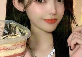 Xiuren秀人网 – 探索七米baby的礼服艺术：一组原图呈现她的独特风格与迷人气质.txt