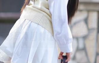 Xiuren秀人网 – 任莹樱倾情演绎护士日常，精彩写真图集让你心动不已！.txt