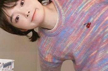 Xiuren秀人网 – 圆圆酱少女写真图库分享：让每一张作品都讲述动人的故事.txt