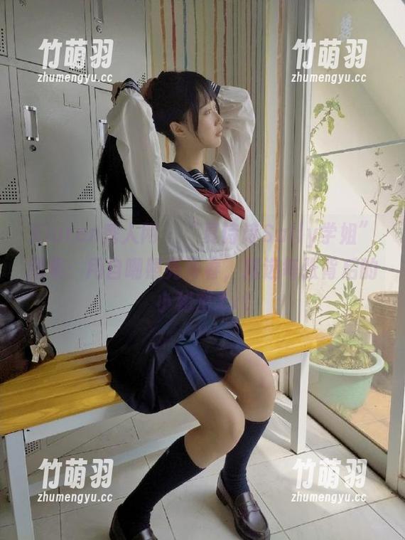 Xiuren秀人网 - “夏诗诗Sally学姐”图集：用自嘲照亮青春，精选每张背后的小秘密.txt