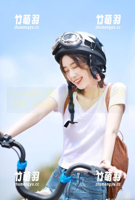 Xiuren秀人网 - 无圣光张美荧教室写真合集，感受每一瞬间的唯美与动人.txt
