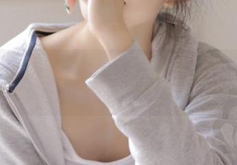 Xiuren秀人网 – 福利时间到！悠悠YOYO夏天写真带你畅游青春的海洋！.txt