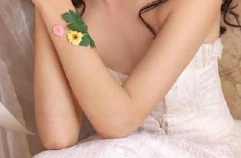 Xiuren秀人网 – 大胆迈进晚苏susu女神的在线写真展，领略她的独特风情.txt