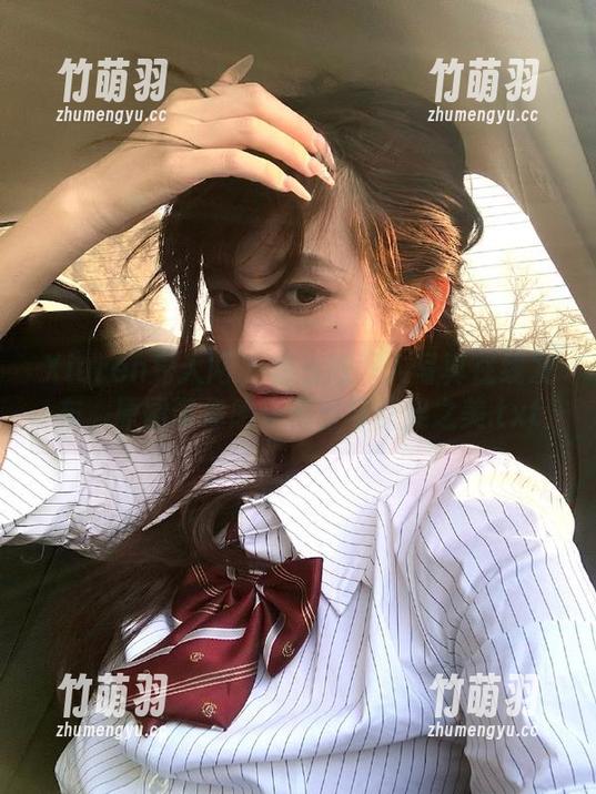 Xiuren秀人网 - 杨玉奴双人写真在线发布，原图带你感受亲密与默契之美.txt