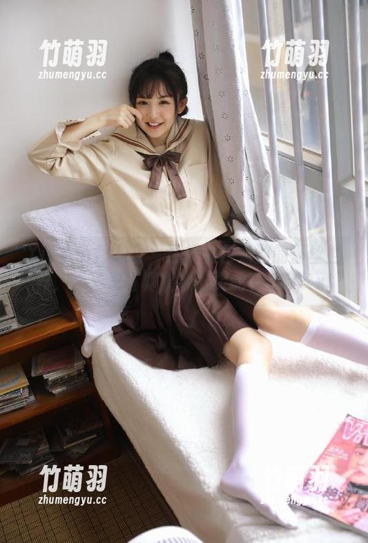 Xiuren秀人网 - 透视桃色奶酪的蕾丝世界，无圣光写真展现心灵的真实美.txt